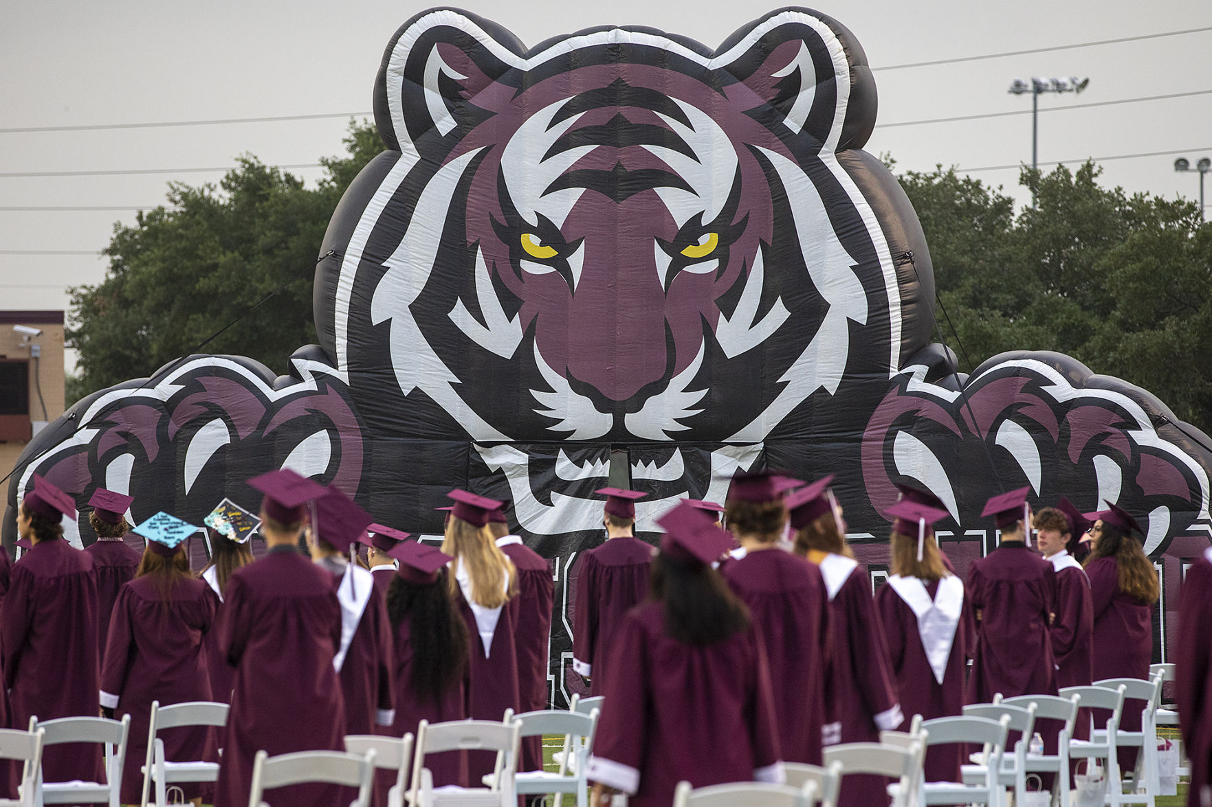 Consol seniors graduate